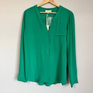 NWT Kelly Green Blouse Button Down Office Business Casual Work Career Holiday